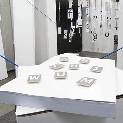 okładka, www.terapia, sztuka książki, powieść internetowa, książka-wystawa, sztuka internetowa, sztuka w internecie, poezja wizualna, proza wizualna, poezja konkretna